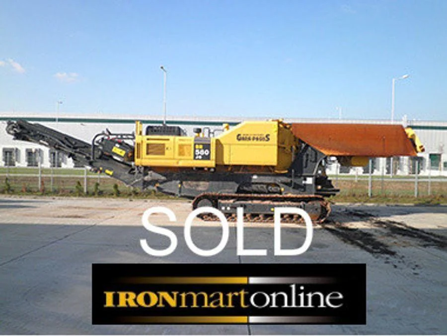 Trạm nghiền di động Komatsu BR210JG 1