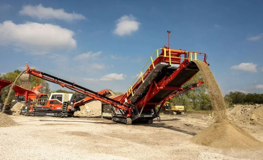Máy sàng rung Sandvik QA442
