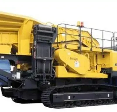 Komatsu BR480RG-1 – Máy nghiền va đập