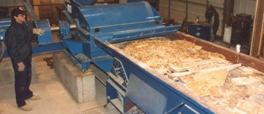 Máy nghiền gỗ nạp ngang Williams Horizontal Feed Hog